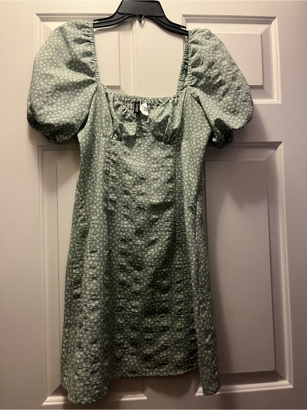 Divided Green Floral Mini Dress with Puff Sleeves Size Small